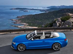 Audi RS5 Cabriolet 2012 года  (WW)